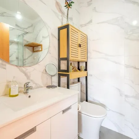 Guestready - Art-noveau Minimalism In Apartament Amora