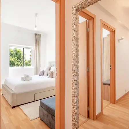 Apartament Guestready - Art-noveau Minimalism In *