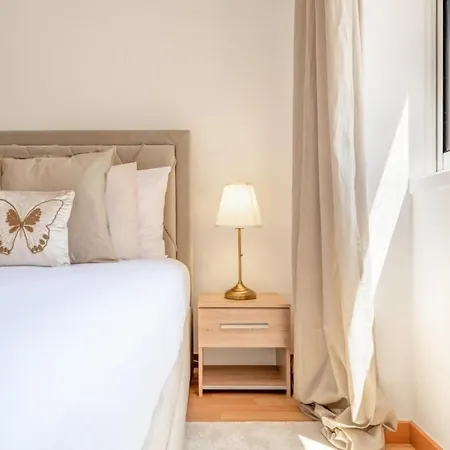 Guestready - Art-noveau Minimalism In Apartament
