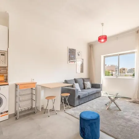 Guestready - Art-noveau Minimalism In Apartament *