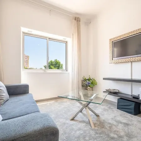 Guestready - Art-noveau Minimalism In * Amora